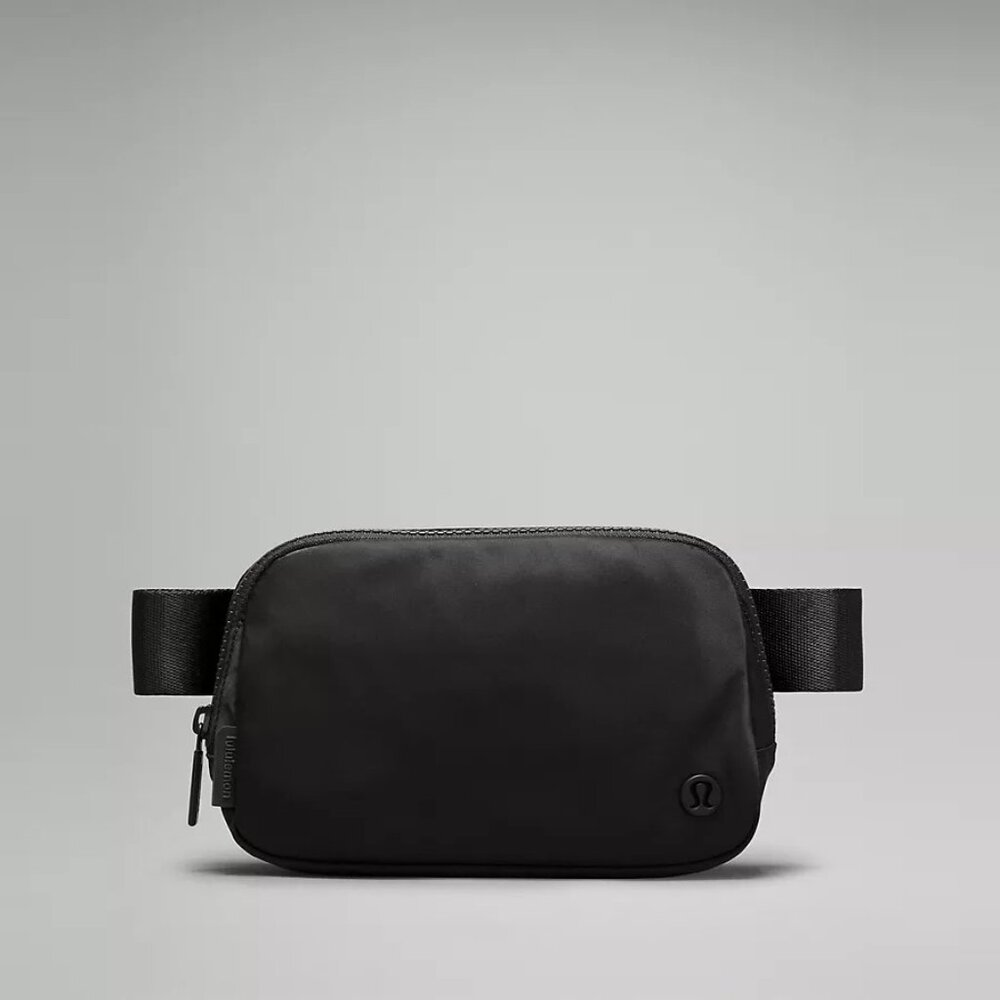 Lululemon Everywhere Belt Bag 1L NWT - Picture 1 of 13